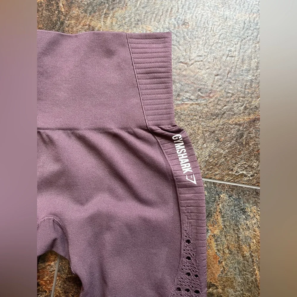 Women’s Gymshark purple seamless energy hi rise ribbed leggings. Size XS/Small - Picture 5 of 14